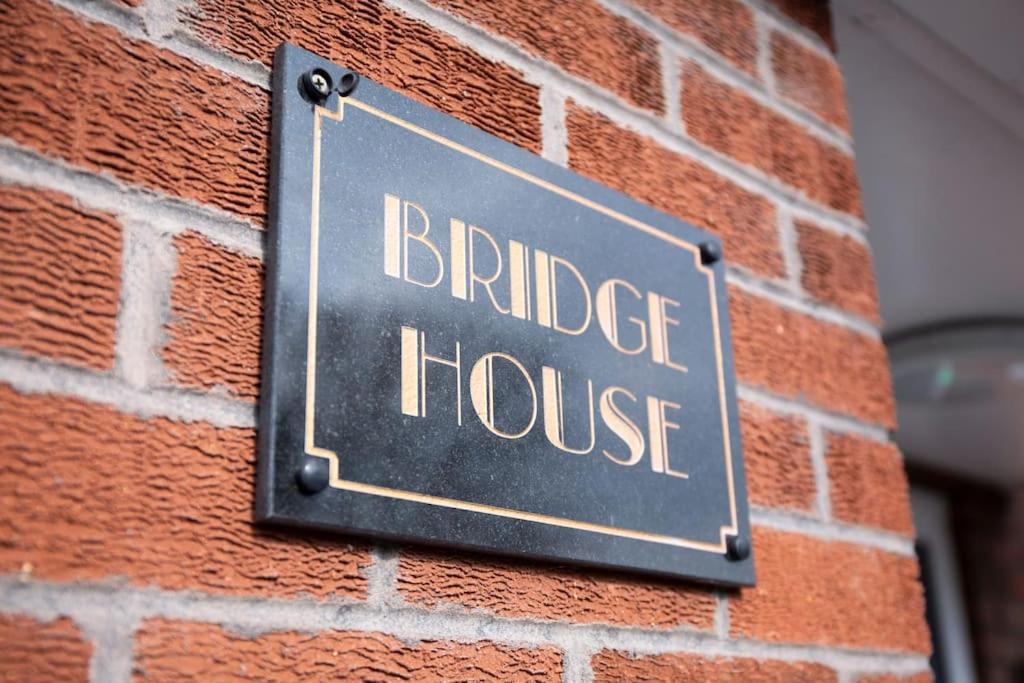 Bridge House Apartments - Free Parking Shottery Exteriér fotografie